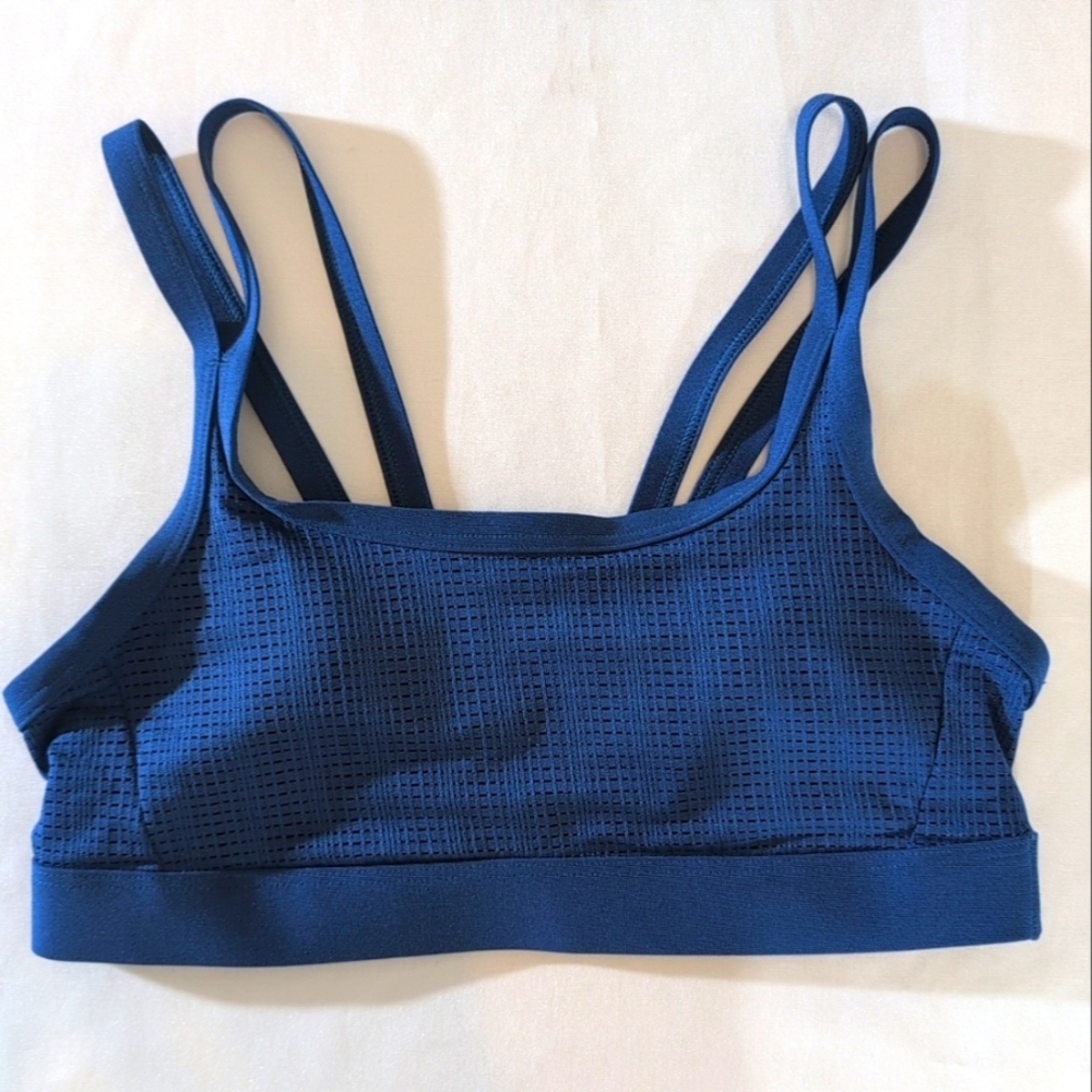 UNDER ARMOUR  Sports Bra Indigo Size Small